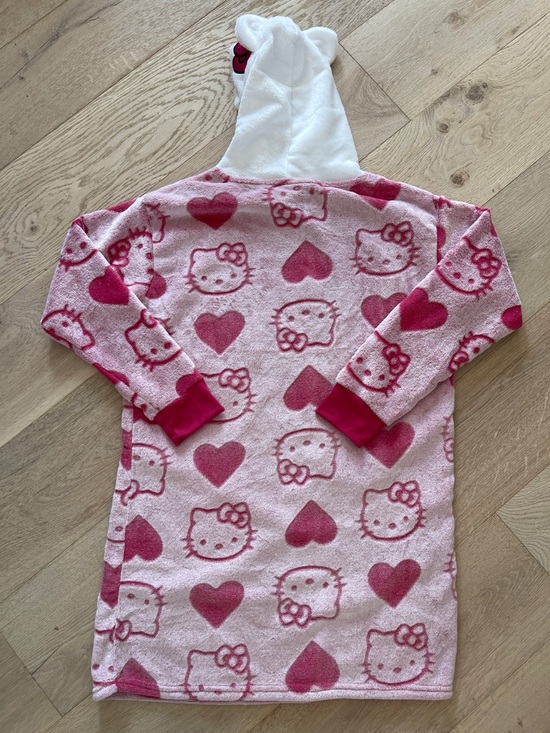 Hello Kitty Pink & White Hooded Fleece Nightshirt with Heart Print - Picture 3 of 3